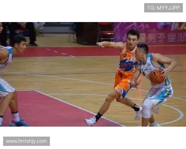 全国锦标赛特别报道：上海篮球队拼搏历程与辉煌成就的真实写照