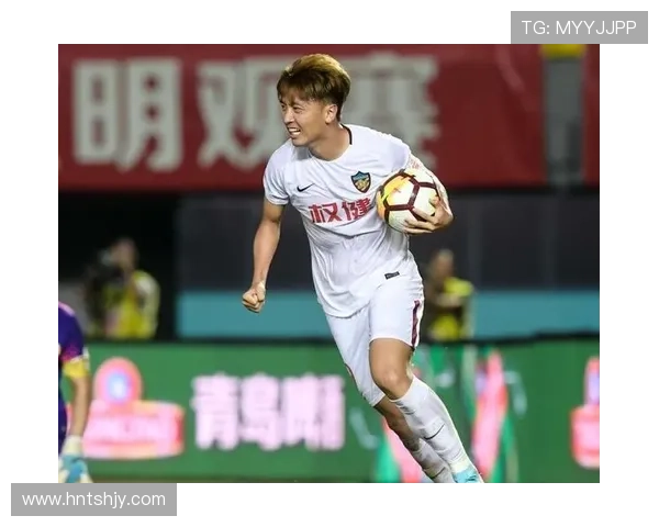 李华:从普通少年到国际足球明星的励志传奇之路 李华:从普通少年到国际足球明星的励志传奇之路