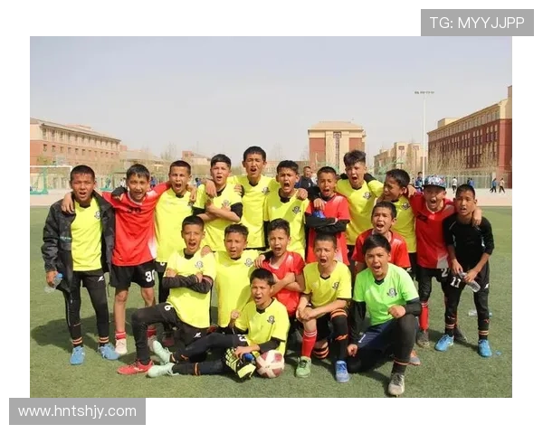 中国新疆足球明星的崛起与发展历程探讨