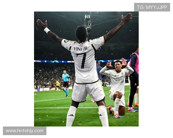 体育足球明星头像女生的魅力与风采探讨与欣赏